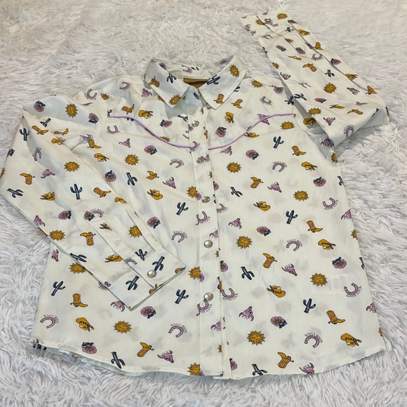 Wrangler Other - Wrangler Kids Western Print SNAP Down Shirt - Cream, Yellow, Purple SIZE L
